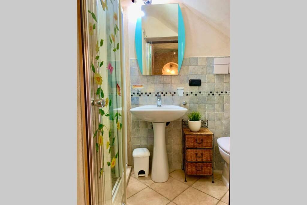 La Grotta - Casa Con Grotta Sotterranea Apartment Monterubbiano Екстериор снимка